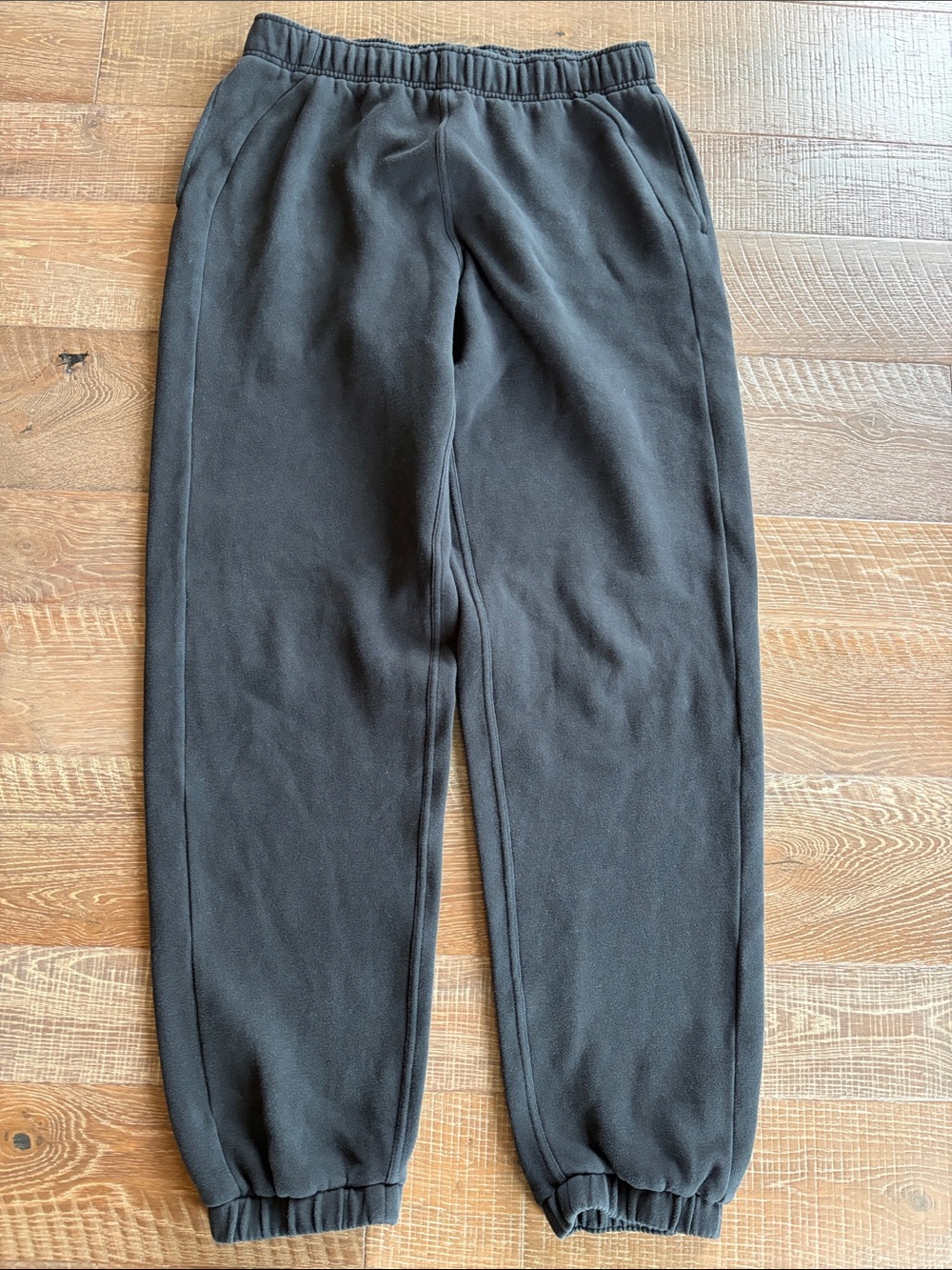 Lululemon Scuba Mid-Rise Oversized Jogger Tall